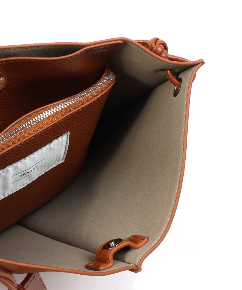 B-24233】BEAURE カウレザー パスケース付き 薄マチ A4 ショルダー