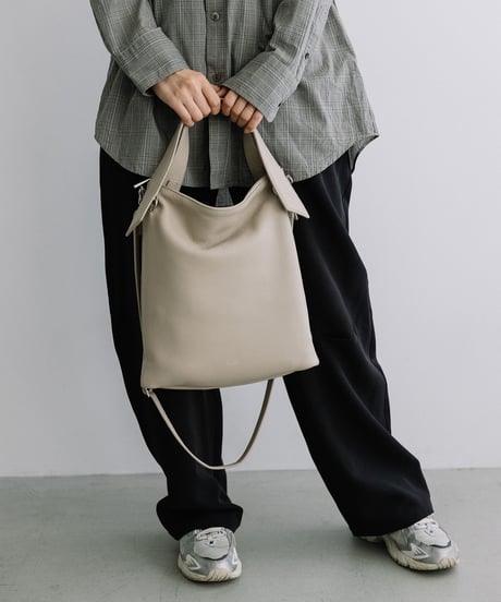 【B-25422】BEAURE リボン ディテール 薄マチ ショルダー Bag