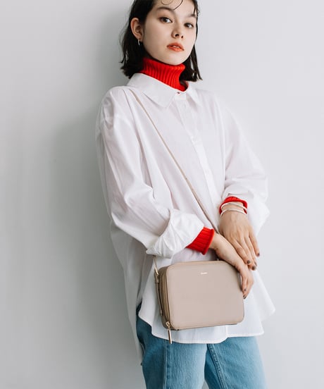 【B-24235】BEAURE シープレザー スクエアウォレットショルダー