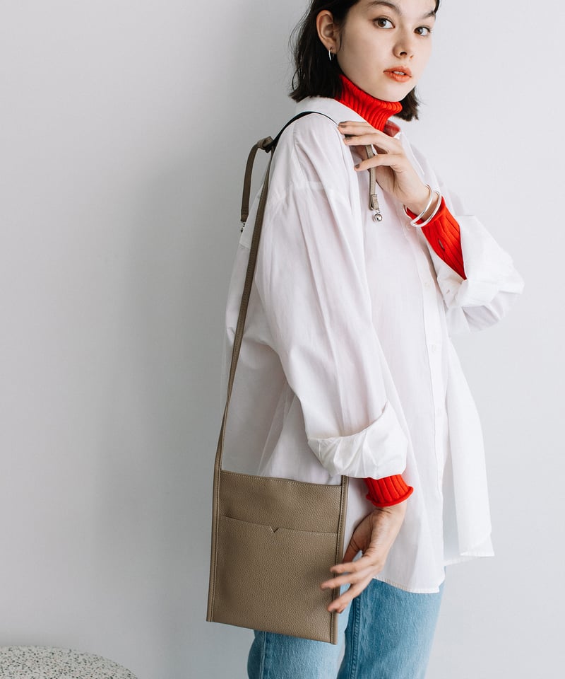 BEAURE ヴュレ カウレザー 薄マチ シンプル ショルダー ベージュ 本革 Beau're ショルダーバッグ バッグ BEAURE ヴュレ カウレザー