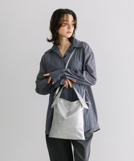 【B-25422】BEAURE リボン ディテール 薄マチ ショルダー Bag