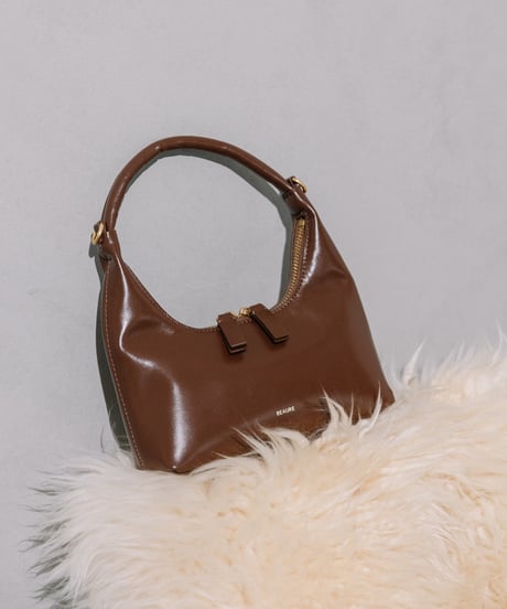 本革　ポシェ　黒　BEAU'RE  美品 BEAURE OFFICIAL STORE