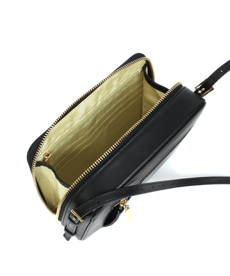 【B-24235】BEAURE シープレザー スクエアウォレットショルダー