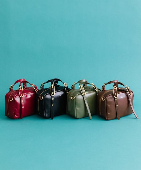 テン様 美品‪☆beaure 2wey ミニボストン シボ革 タッセルチャーム黒 Beaure ヴュレ レディース バッグ本革 2wayハンドバッグミニ