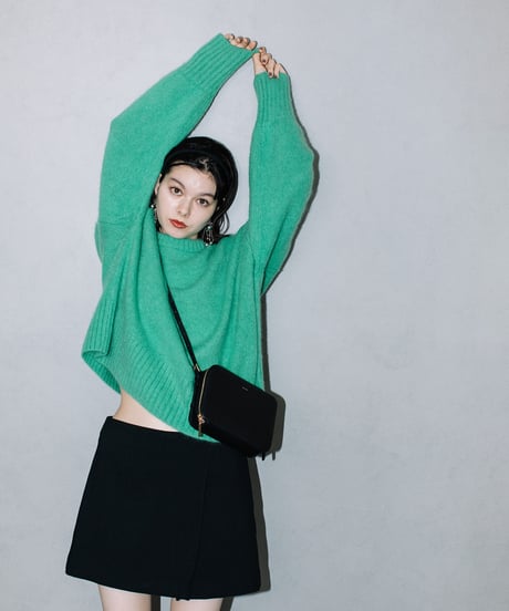 【B-24235】BEAURE シープレザー スクエアウォレットショルダー