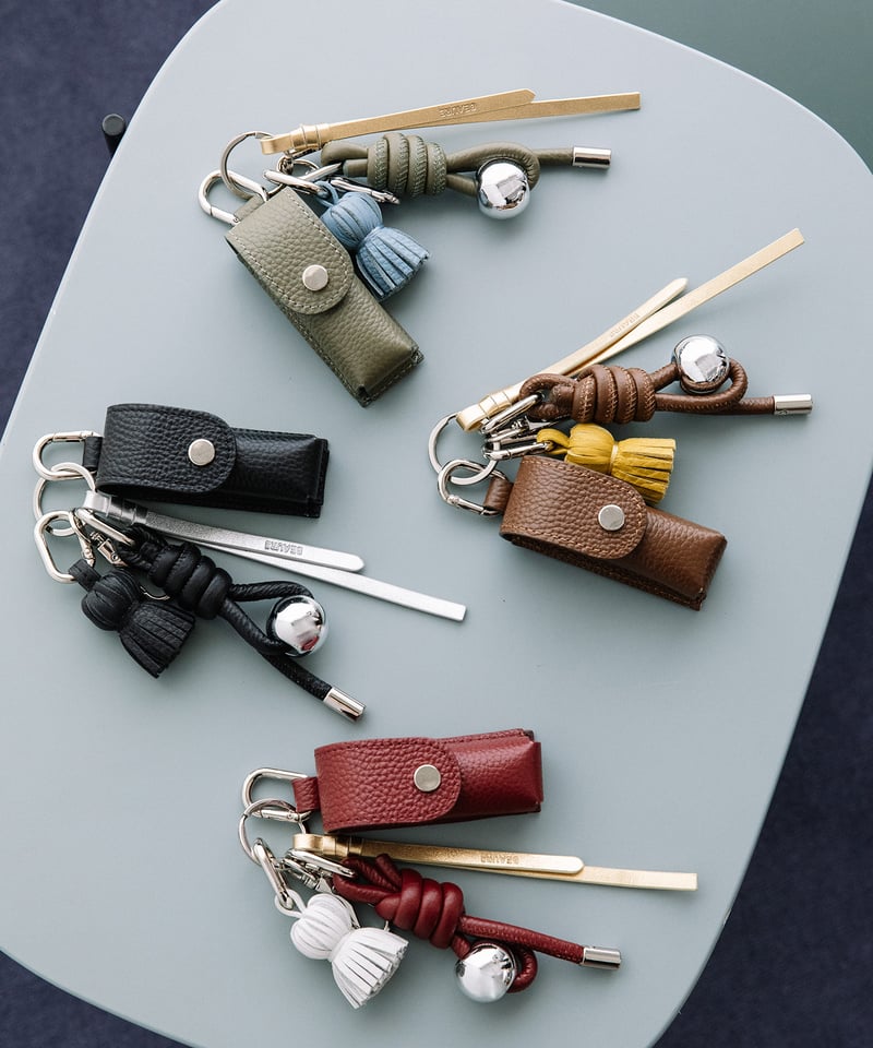 B-25403】 BEAURE レザー リップケース チャーム | BEAURE OFFIC