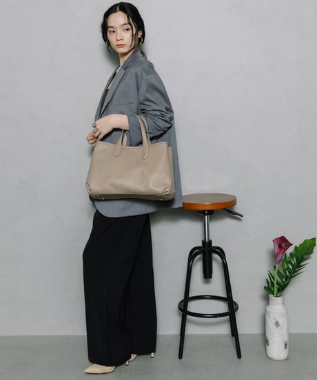 【B-26146】 BEAURE カウレザー A4 トート