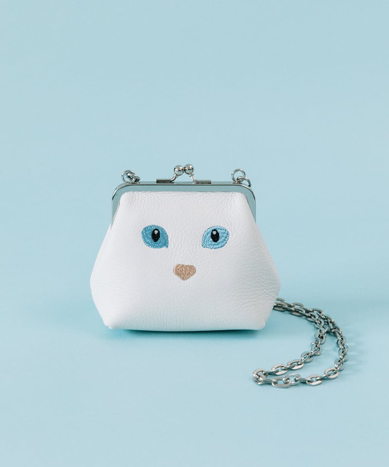 B-23516】BEAURE カウレザー 黒ネコ刺繍 がま口ポシェット | BEAURE O