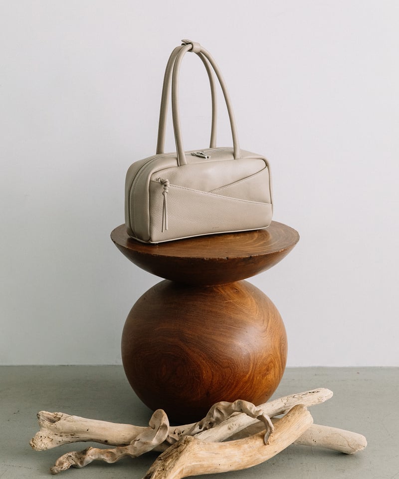 B-25021】BEAURE カウレザー スラントポケット ボストン | BEAURE OF