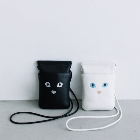 白ネコ | STORES