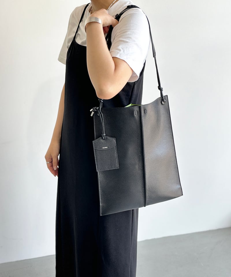 B-24233】BEAURE カウレザー パスケース付き 薄マチ A4 ショルダー