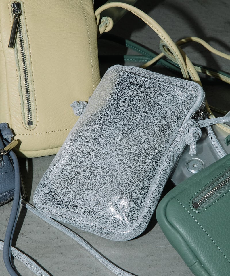 B-22410】BEAURE NEW カウレザー スマホポーチ | BEAURE OFFI