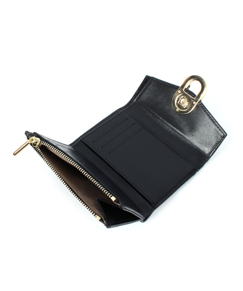 B-23503】BEAURE カウレザー 樹脂パーツ三つ折りコンパクトウォレット 