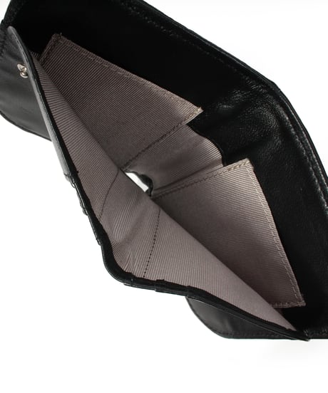 【B-25307】BEAURE Quilted Leather Bifold ウォレット