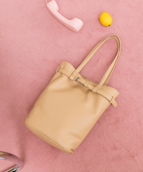 【B-26122】 BEAURE ベルトデザイン トート