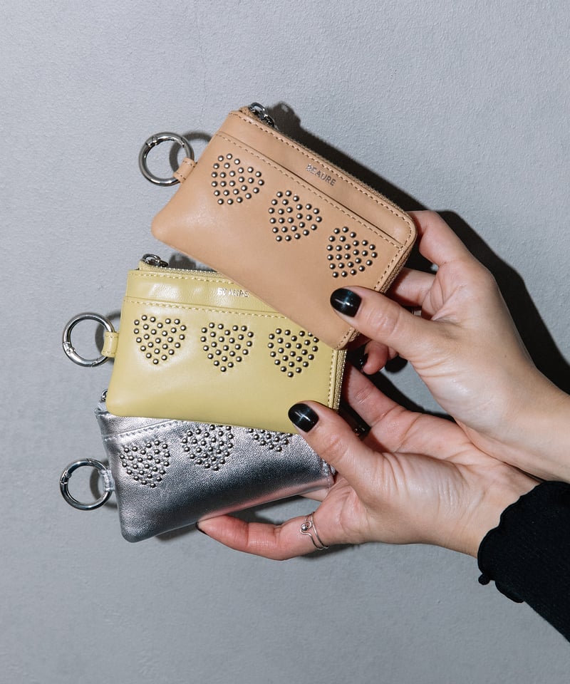 B-24027】BEAURE カウレザー ハートスタッズマルチフラグメントケース