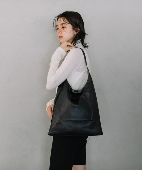 【B-25337】BEAURE Soft Leather One ショルダー Bag