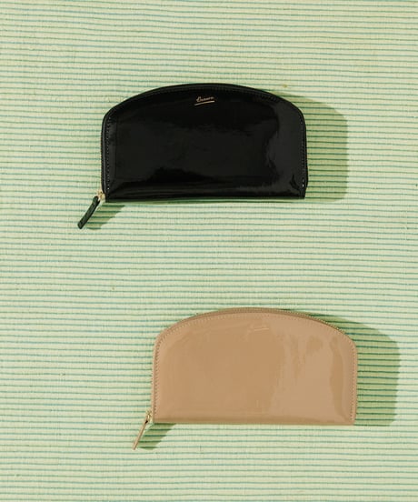 【B-25003】BEAURE エナメル アーチ ロング ウォレット