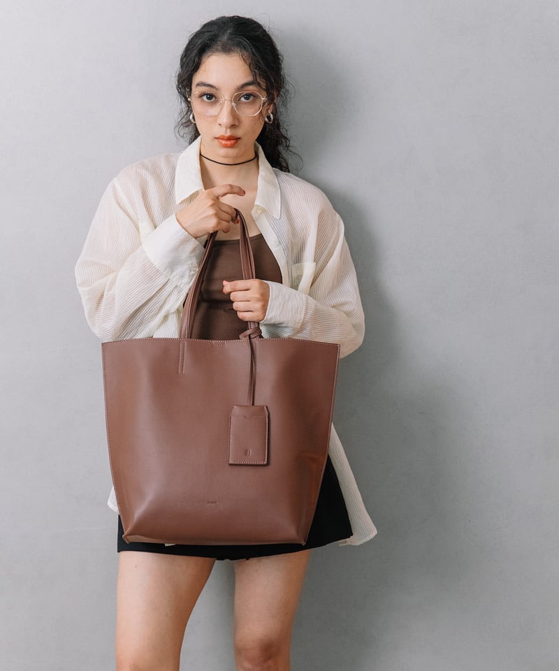B-25027】BEAURE パスケース付き A4 トート | BEAURE OFFICIA