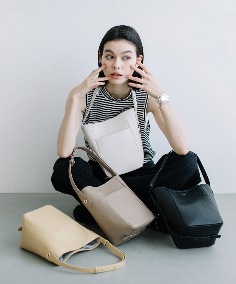 BEAURE:ワンハンドル バッグ　ブラック　本革　バケツ型　ビュレ FREAK'S STORE ショルダーバッグ バッグ BEAURE × STORE/ビュレ
