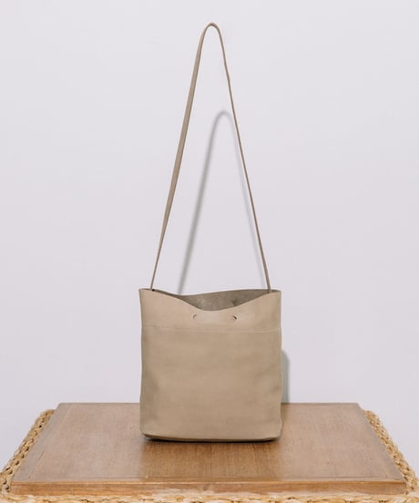 【B-26223】BEAURE ヌバック 2WAY ショルダー Bag
