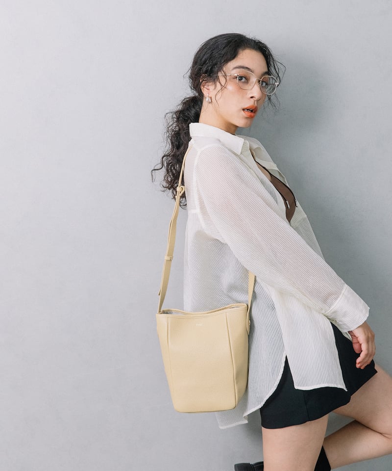 B-24023】BEAURE カウレザー バケツ型ワンショルダーバッグ | BEAURE O