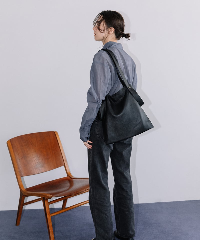 B-22197】BEAURE カウレザー 2デザイン ハンドル 薄マチ A4