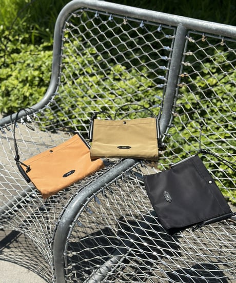 【B-23353】BEAURE  レザーコンビ ナイロンサコッシュ