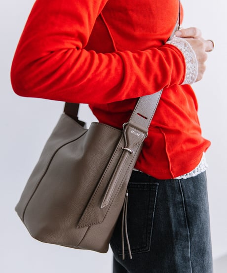 【B-26218】BEAURE バケット ショルダー Bag
