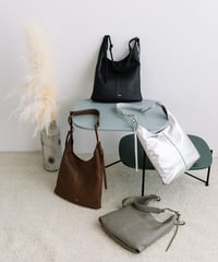 【B-25318】BEAURE Vertical ショルダー Bag