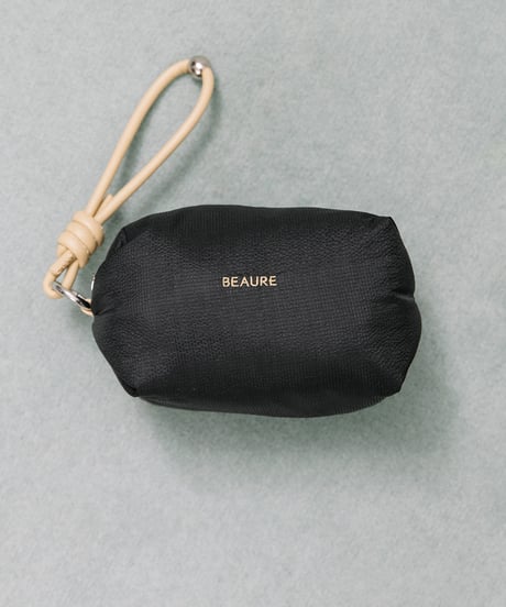 【B-26153】BEAURE ストラップ付き ナイロン バルーン ポーチ