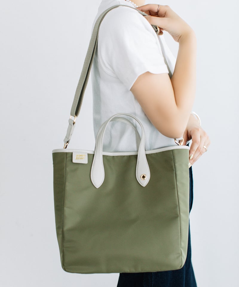 B-24100】BEAURE カウレザー ナイロンコンビA4 2WAY トート