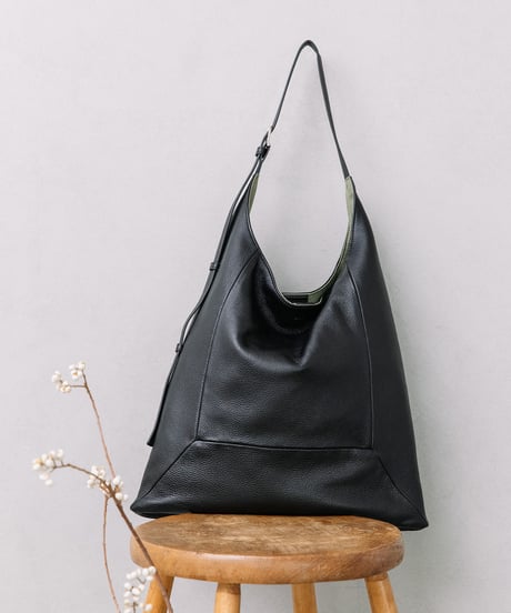 【B-25337】BEAURE Soft Leather One ショルダー Bag