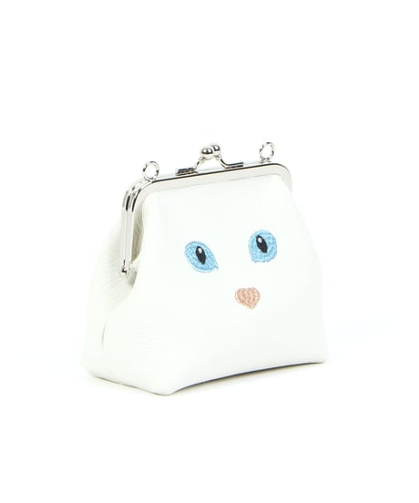 【B-23516】BEAURE カウレザー 黒ネコ刺繍 がま口ポシェット