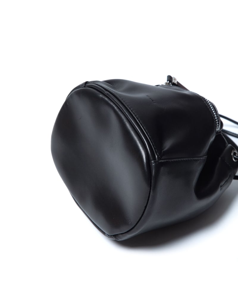 B-23331】BEAURE カウレザー コンチョ金具 ドローストリング