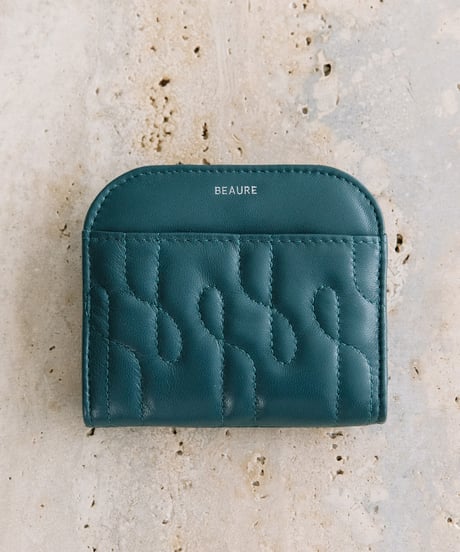 【B-25307】BEAURE Quilted Leather Bifold ウォレット