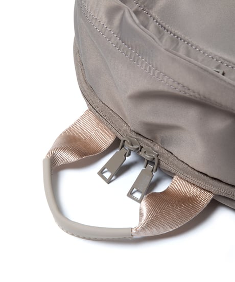 【B-23455】BEAURE  2room構造 万能ナイロンリュック