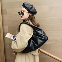 クロワッサンバッグ