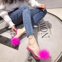 ファー付きクリアサンダル