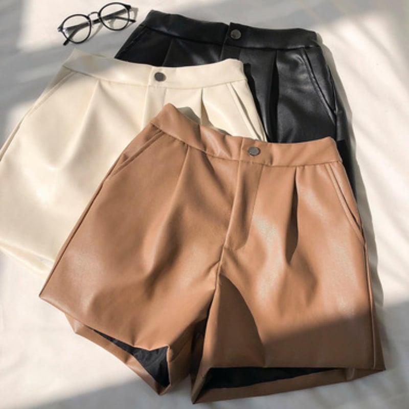 レザーショートパンツ | Diana Official