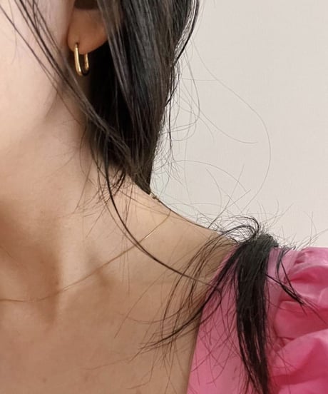 small square  pierce gold