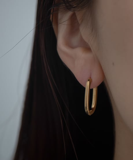 square pierce M gold