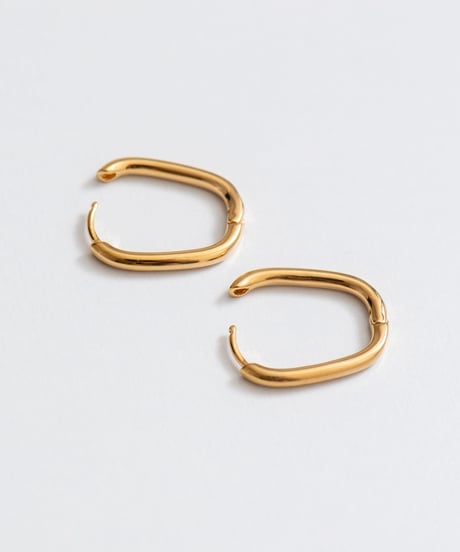square pierce M gold