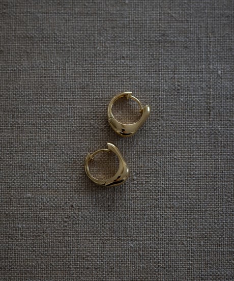 2round pierce gold