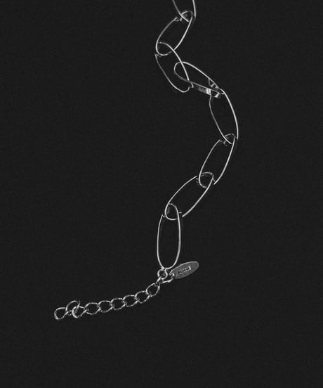 twist oval chain bracelet