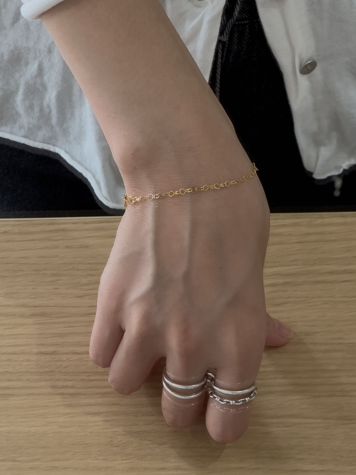 d bracelet gold