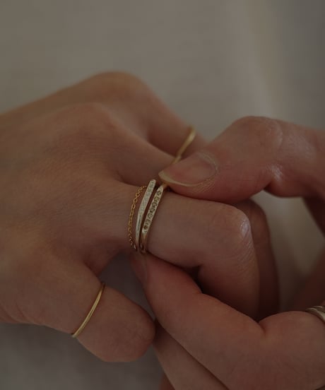 bar diamond ring