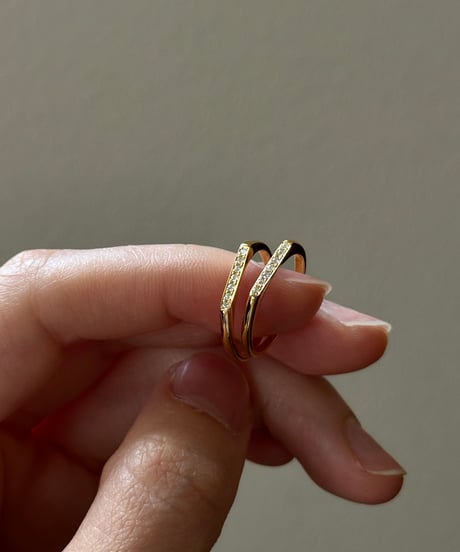 bar diamond ring gold