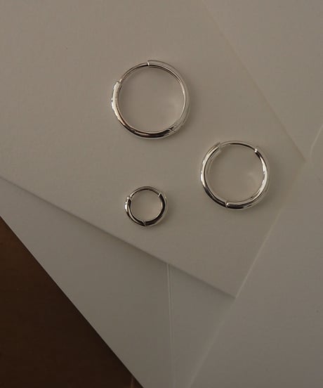 t n hoop pierce M