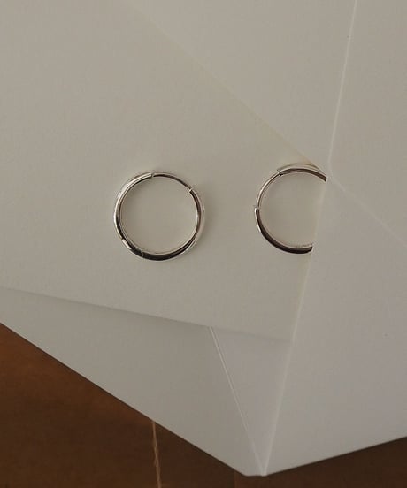 t n hoop pierce M